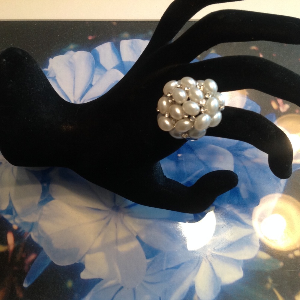 Fun pearl and rhinestone cocktail ring